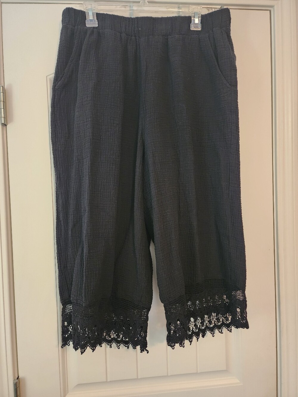 Joie Women’s Black Crochet Hem Pull-On Cropped Pants 100% Cotton Gauze 1X